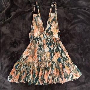 SMALL FREE PEOPLE PATTERNED DRESS W/ SIDE SLIT